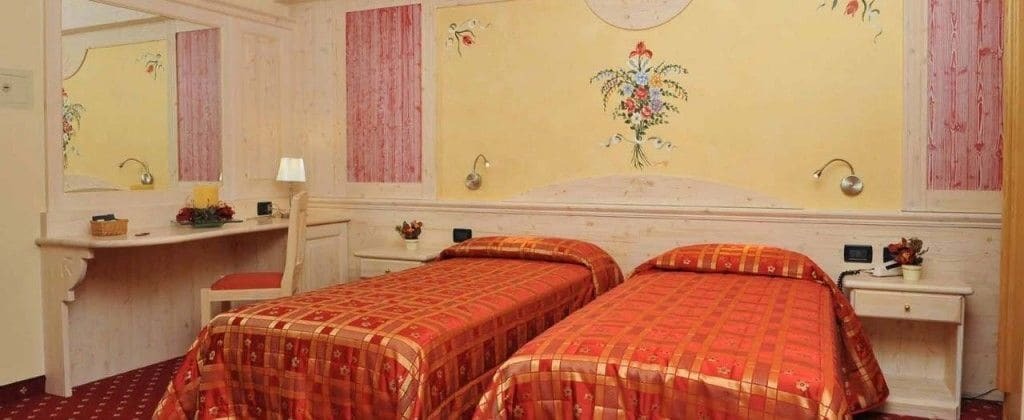 Hotel Val Di Sole メッツァーナ エクステリア 写真