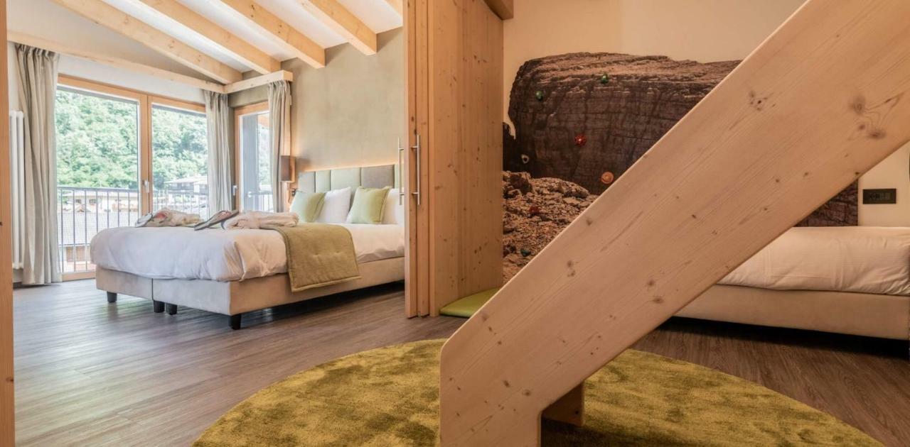 Hotel Val Di Sole メッツァーナ エクステリア 写真