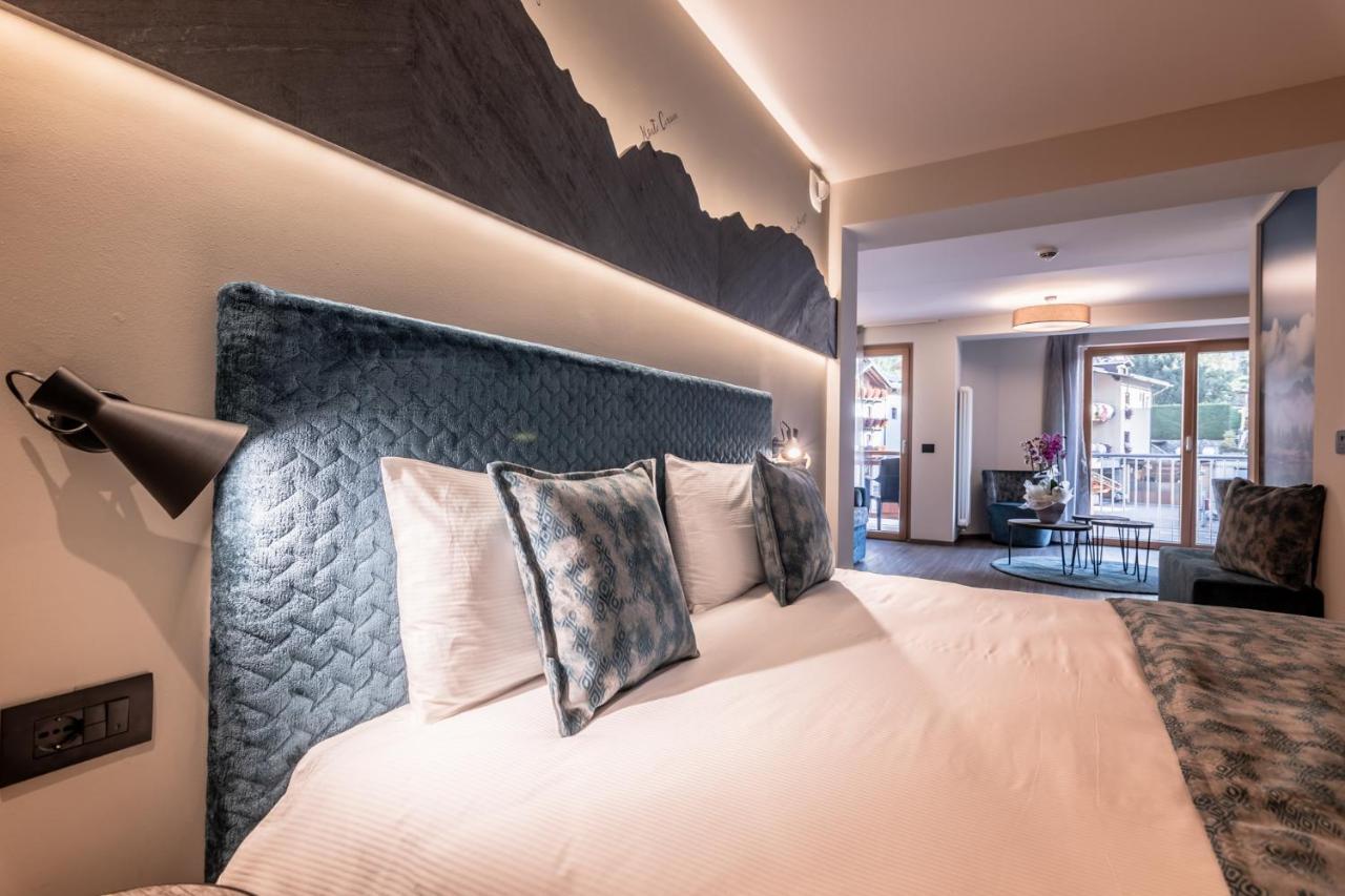 Hotel Val Di Sole メッツァーナ エクステリア 写真